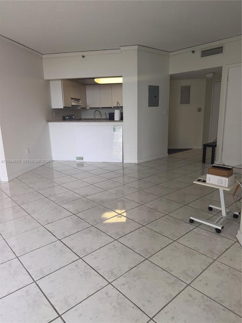 540 Brickell Key Dr , Unit 617, Miami, FL 33131 Photo