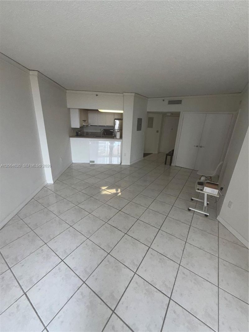 540 Brickell Key Dr , Unit 617, Miami, FL 33131 Photo