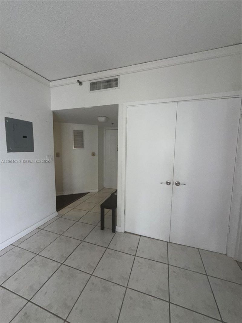 540 Brickell Key Dr , Unit 617, Miami, FL 33131 Photo