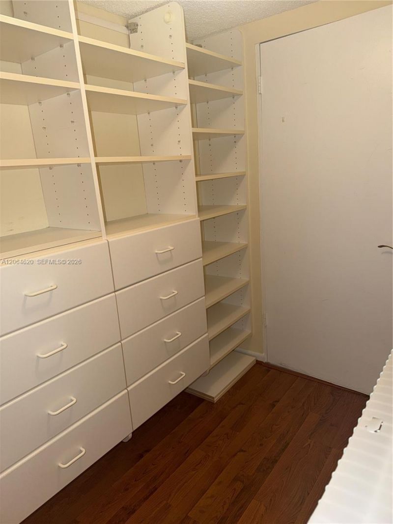 540 Brickell Key Dr , Unit 617, Miami, FL 33131 Photo