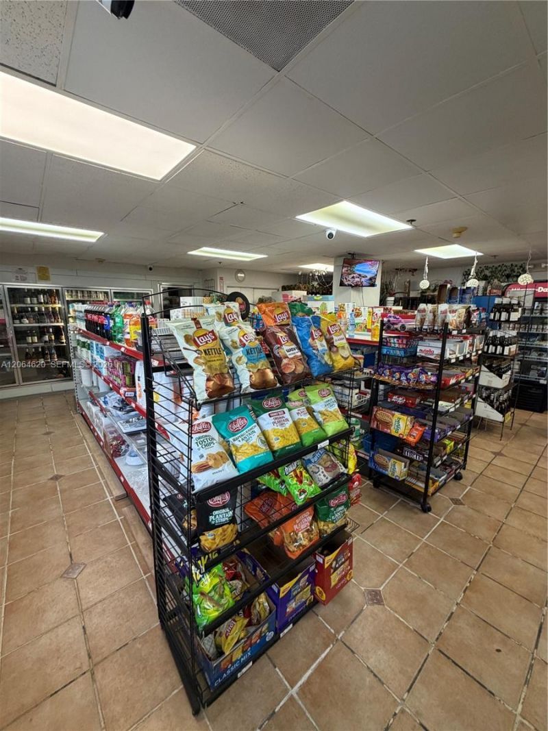 540 Brickell Key Dr , Unit 617, Miami, FL 33131 Photo