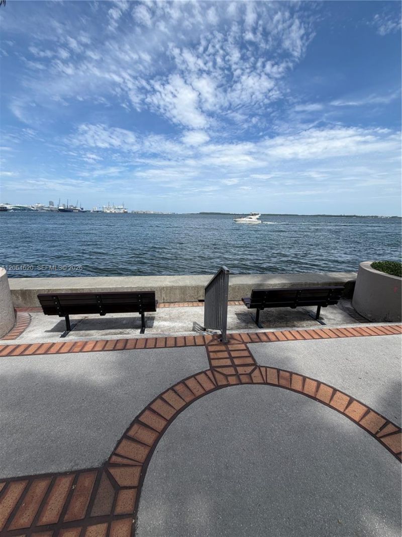 540 Brickell Key Dr , Unit 617, Miami, FL 33131 Photo