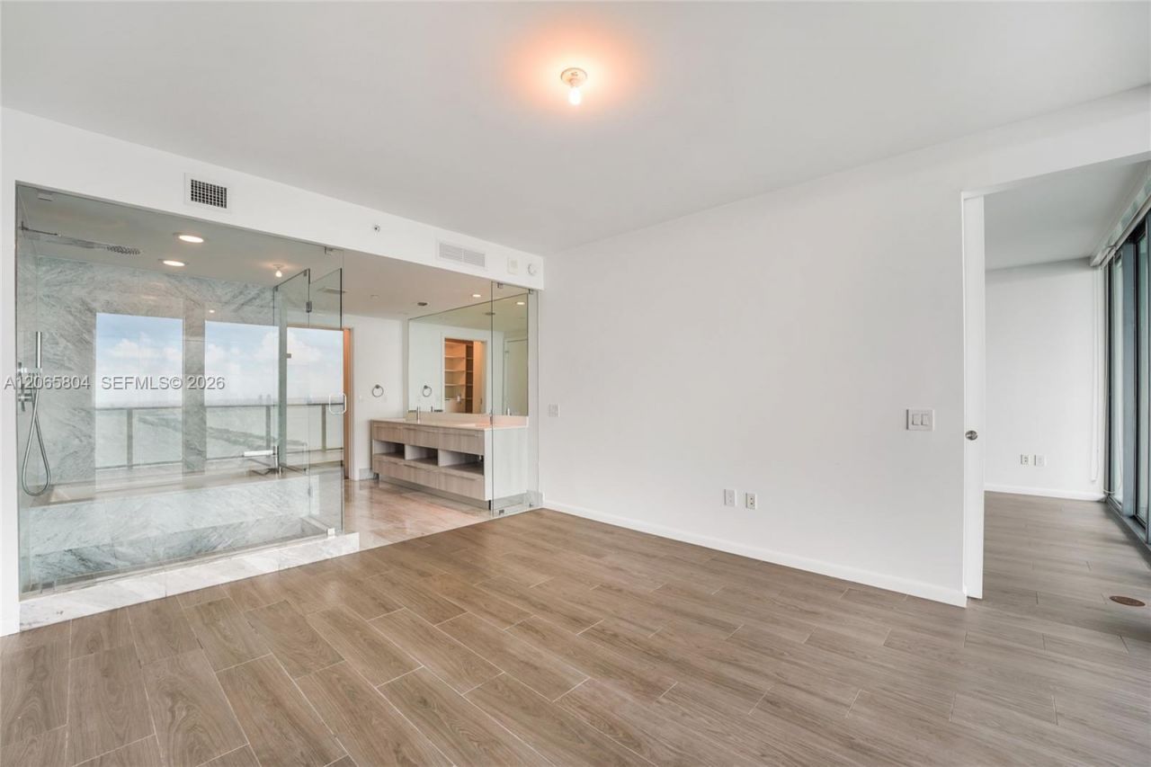 3131 NE 7th Ave , Unit 4404, Miami, FL 33137 Photo