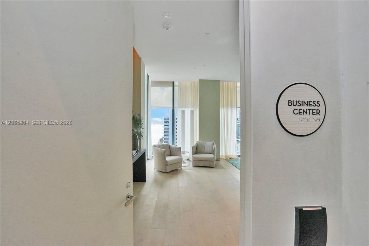 3131 NE 7th Ave , Unit 4404, Miami, FL 33137 Photo