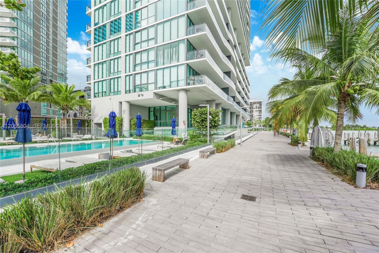 3131 NE 7th Ave , Unit 4404, Miami, FL 33137 Photo