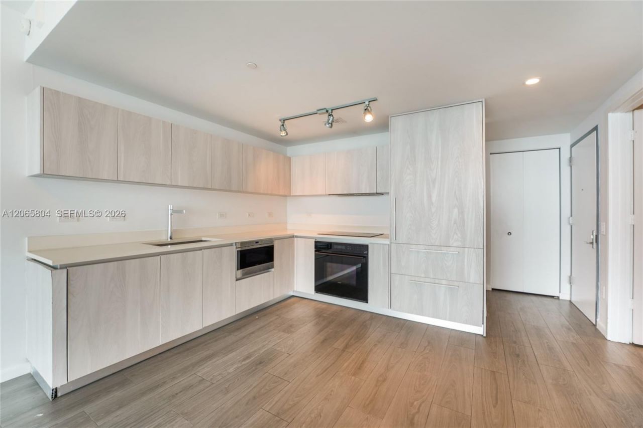 3131 NE 7th Ave , Unit 4404, Miami, FL 33137 Photo