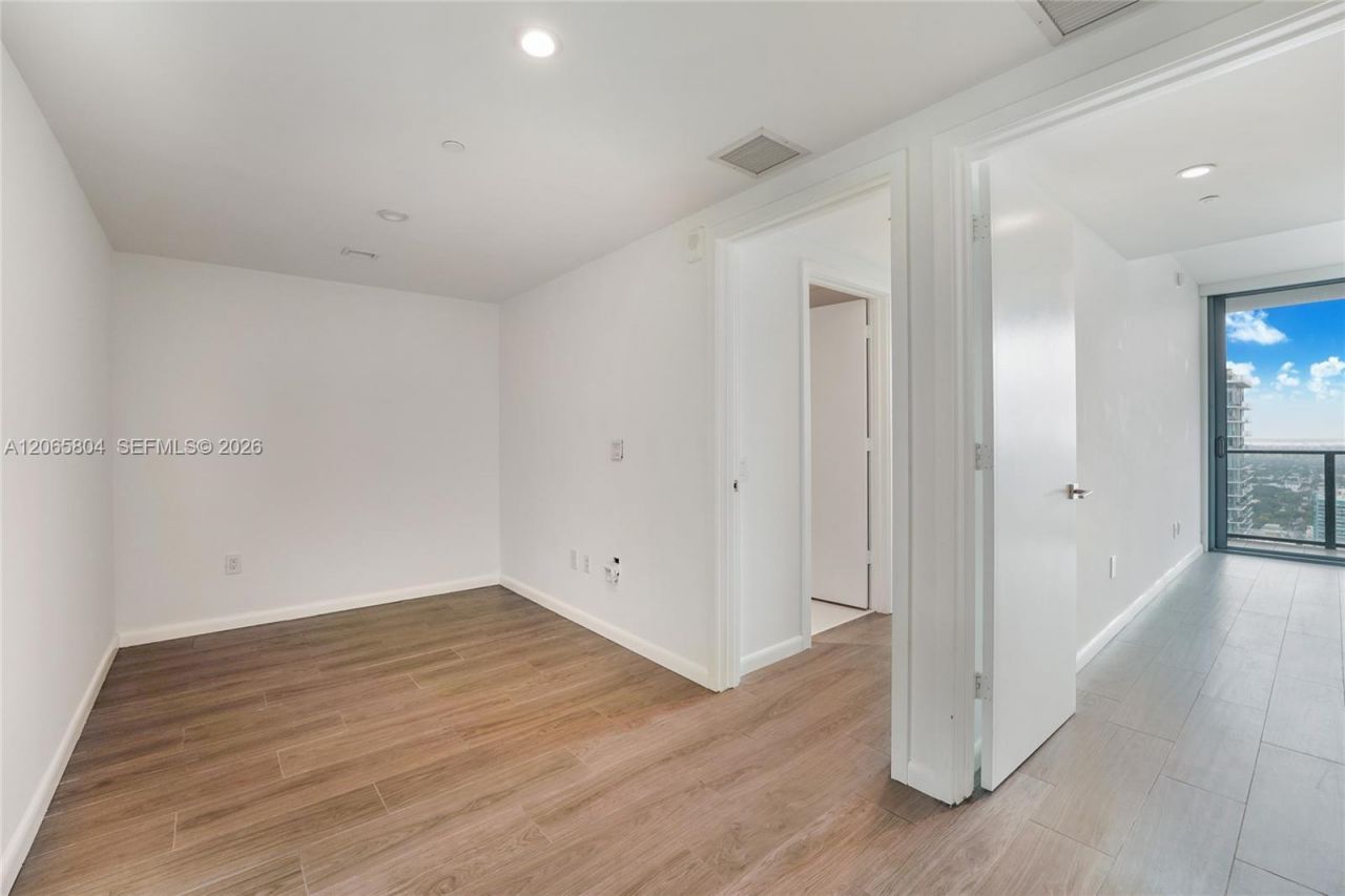 3131 NE 7th Ave , Unit 4404, Miami, FL 33137 Photo