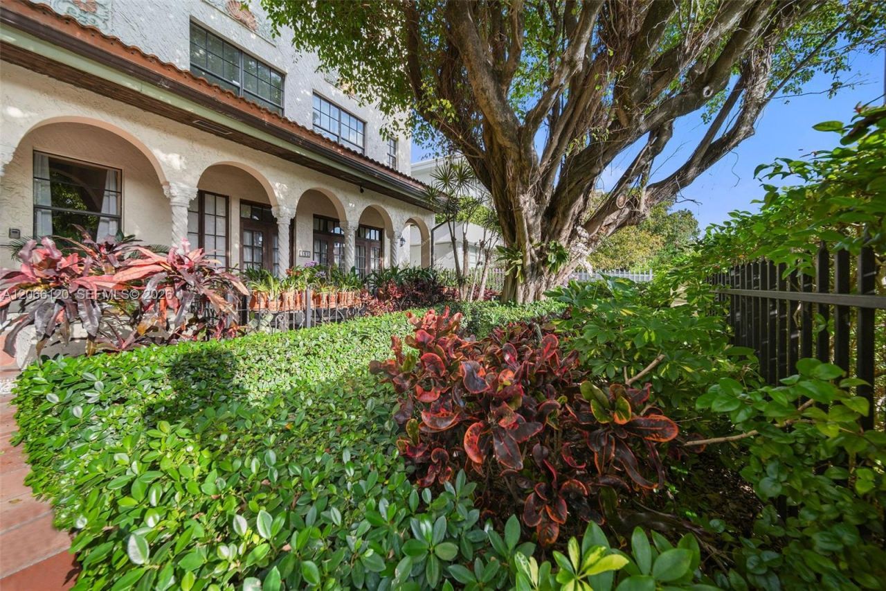 934 Michigan Ave , Unit 207, Miami Beach, FL 33139 Photo