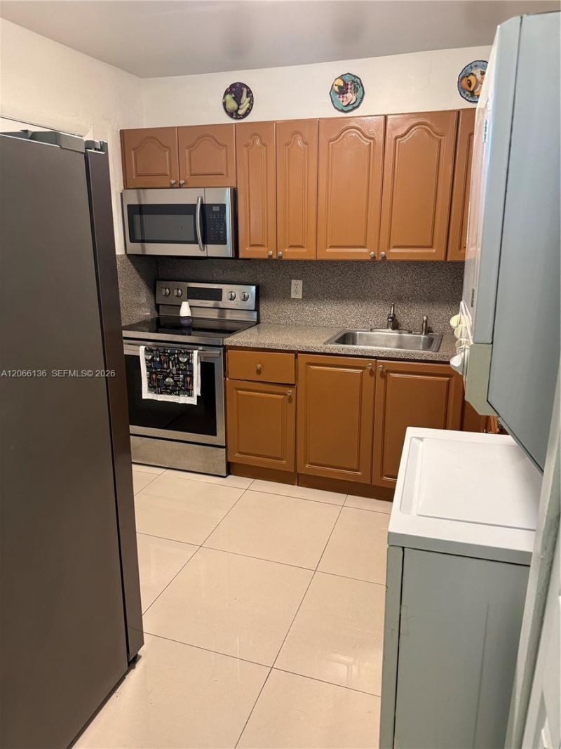9760 SW 184th St , Unit 3C, Cutler Bay, FL 33157 Photo