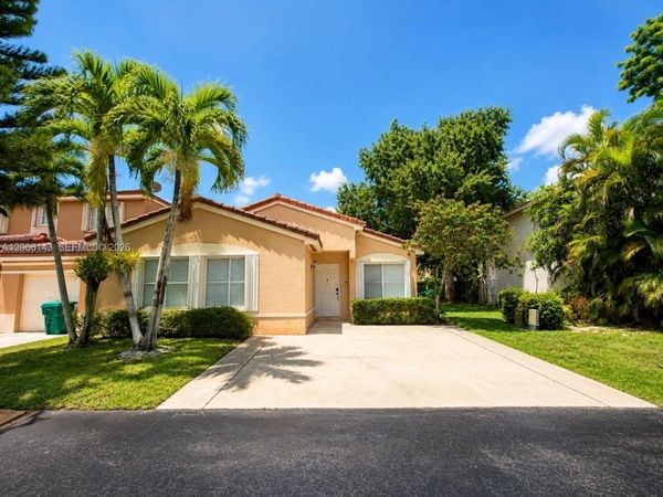 9720 SW 164th Ave , Miami, FL 33196