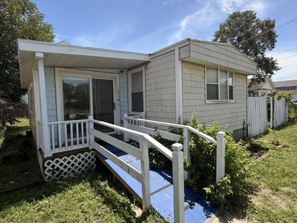 1511 Mackerel Lane, Carolina Beach, NC 28428