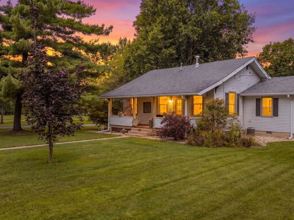 1996 W Railroad Street, New Castle, IN 47362
