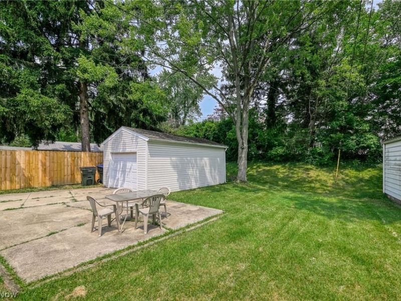 2751 Valley Road, Cuyahoga Falls, OH 44223 Photo 31