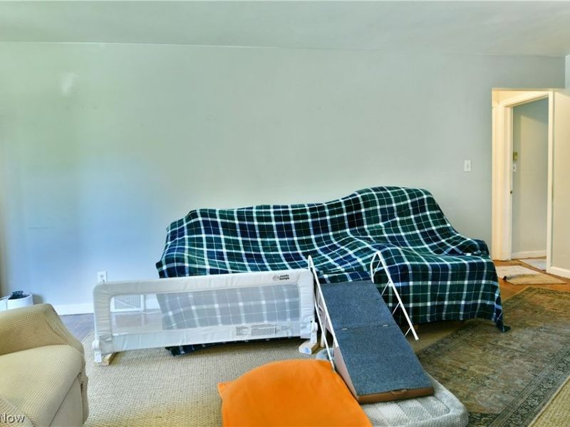 202 Elm Street, Struthers, OH 44471 Photo 6
