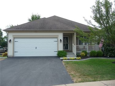 129 Blossom Wood Lane , Buffalo, NY 14227