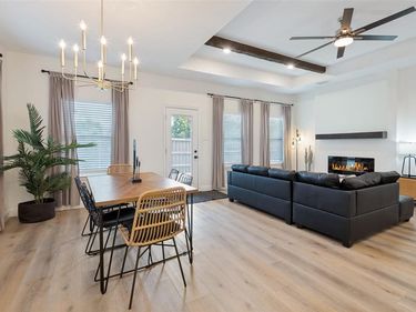 1805 Nomas Street, Dallas, TX 75212