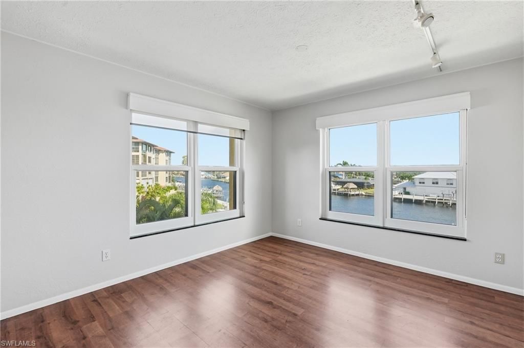 4015 SE 20th Pl, Unit 301, Cape Coral, FL 33904 Photo