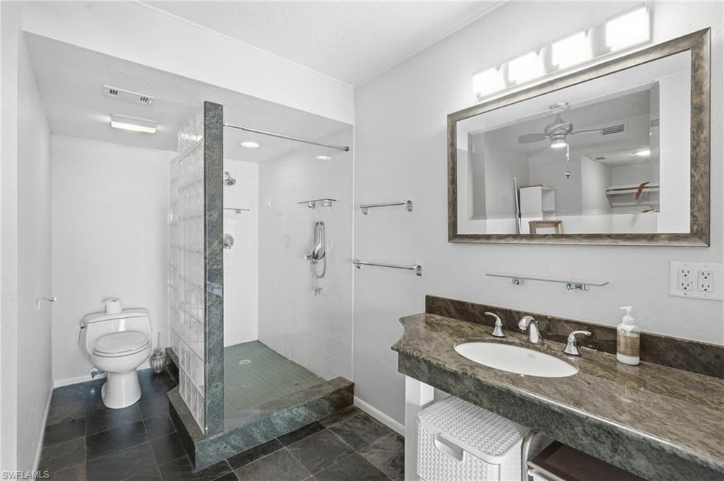 4015 SE 20th Pl, Unit 301, Cape Coral, FL 33904 Photo