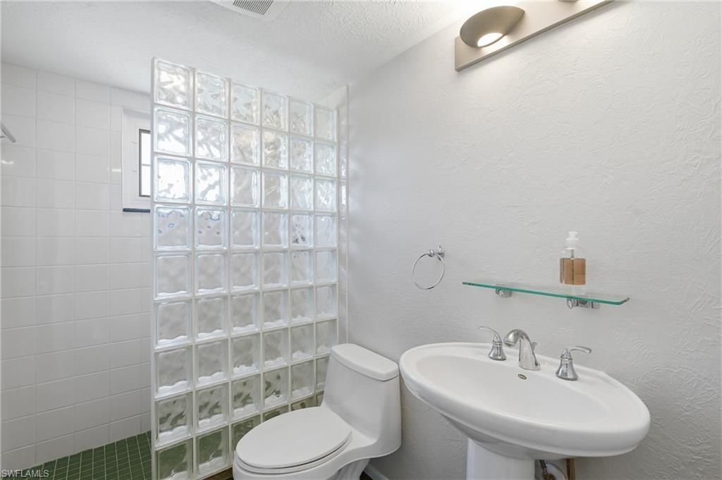 4015 SE 20th Pl, Unit 301, Cape Coral, FL 33904 Photo