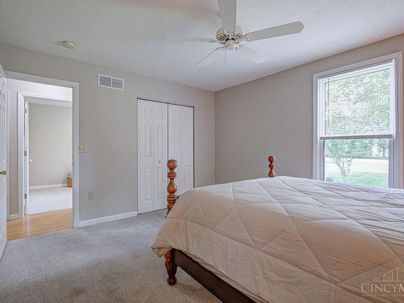 11574 Madison Avenue, Springdale, OH 45246 Photo 13