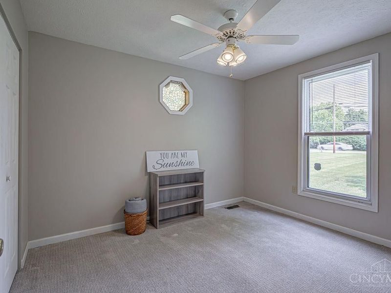 11574 Madison Avenue, Springdale, OH 45246 Photo 16