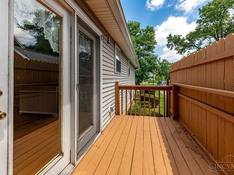 11574 Madison Avenue, Springdale, OH 45246 Photo 26