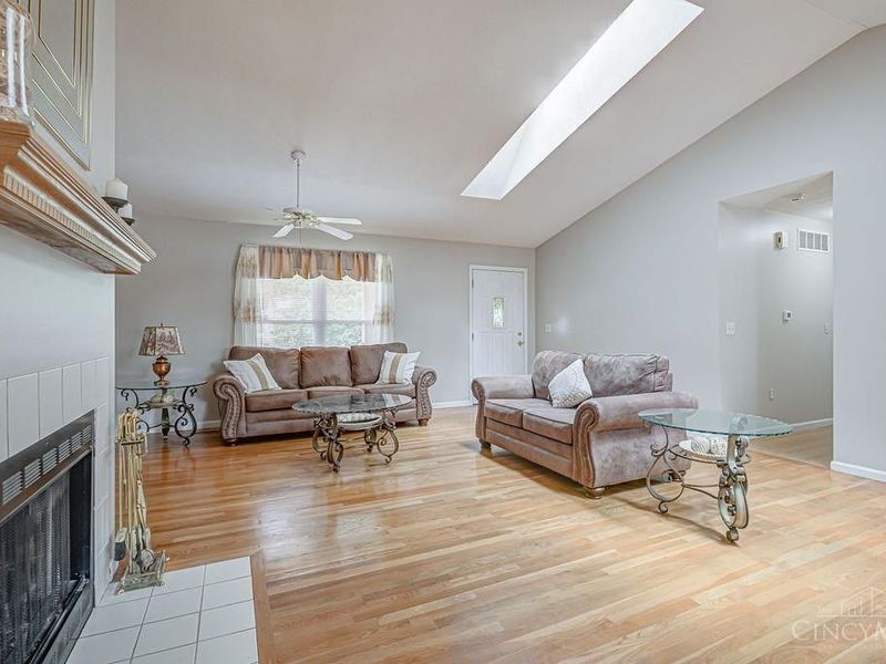 11574 Madison Avenue, Springdale, OH 45246 Photo 3