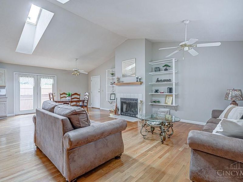 11574 Madison Avenue, Springdale, OH 45246 Photo 5