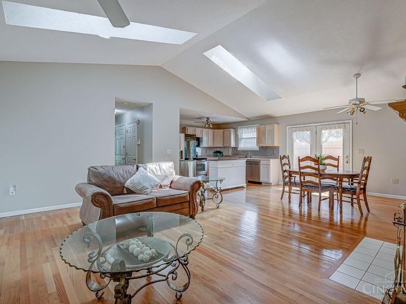 11574 Madison Avenue, Springdale, OH 45246 Photo 6