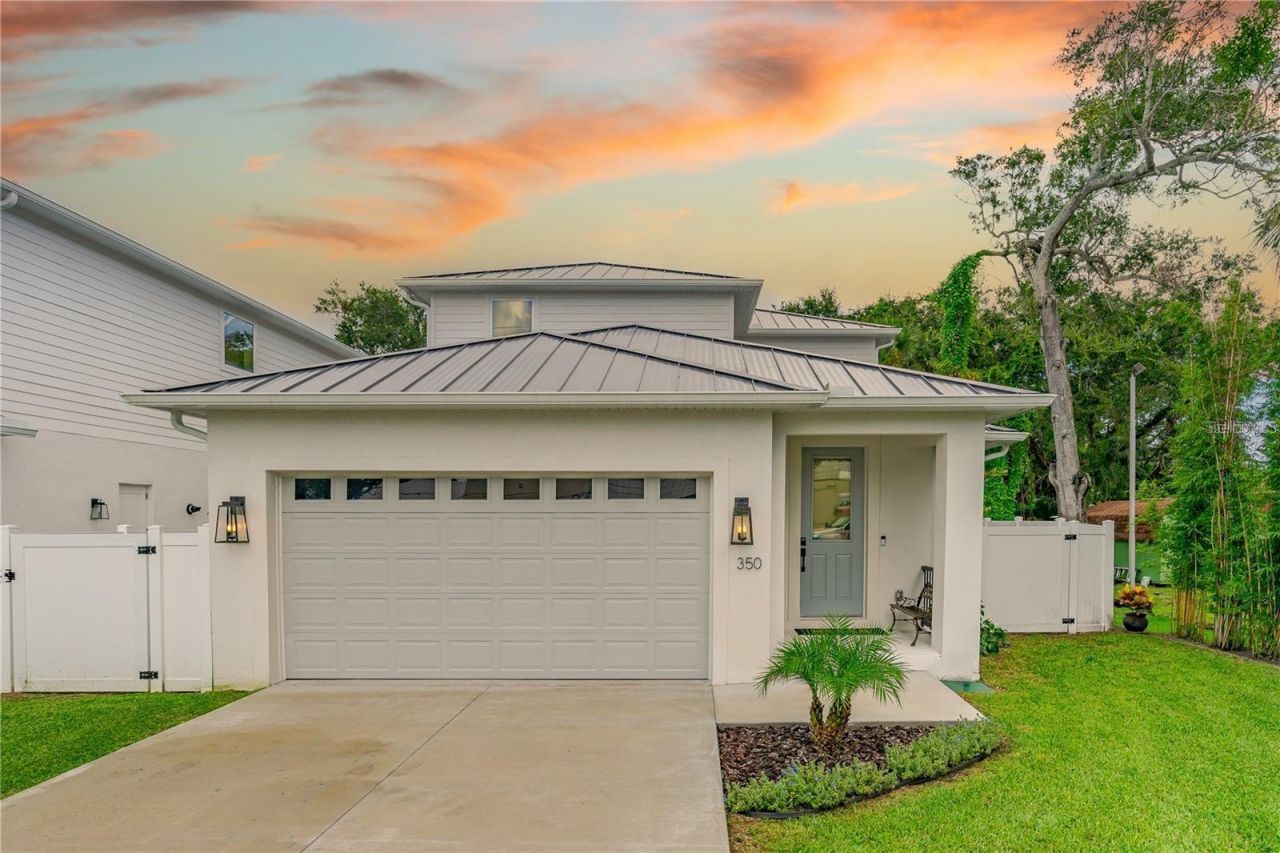 350 E 2nd Avenue , New Smyrna Beach, FL 32169 Main Photo