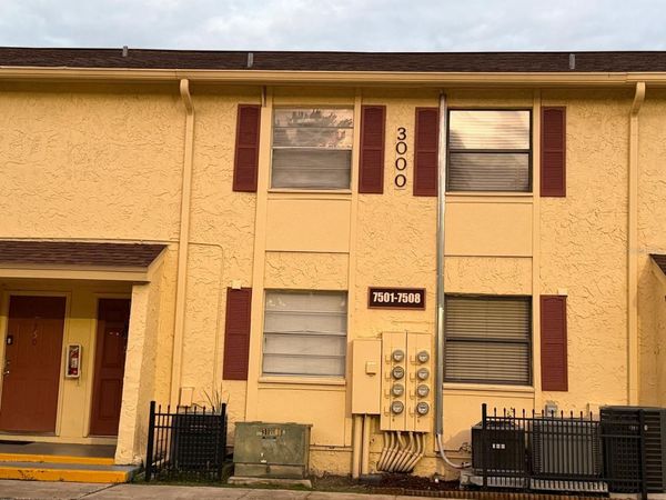 7501 GALLINETA COURT , TAMPA, FL 33615