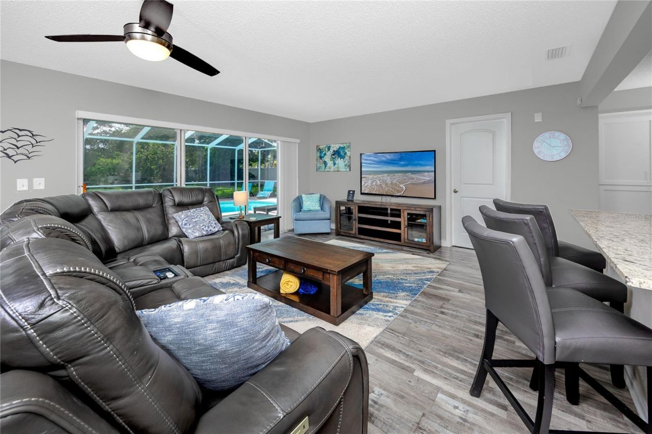 12291 Monarch Circle, Seminole, FL 33772 Photo