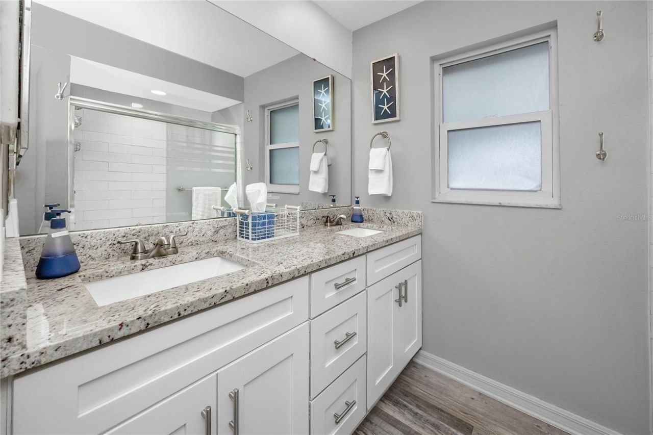 12291 Monarch Circle, Seminole, FL 33772 Photo