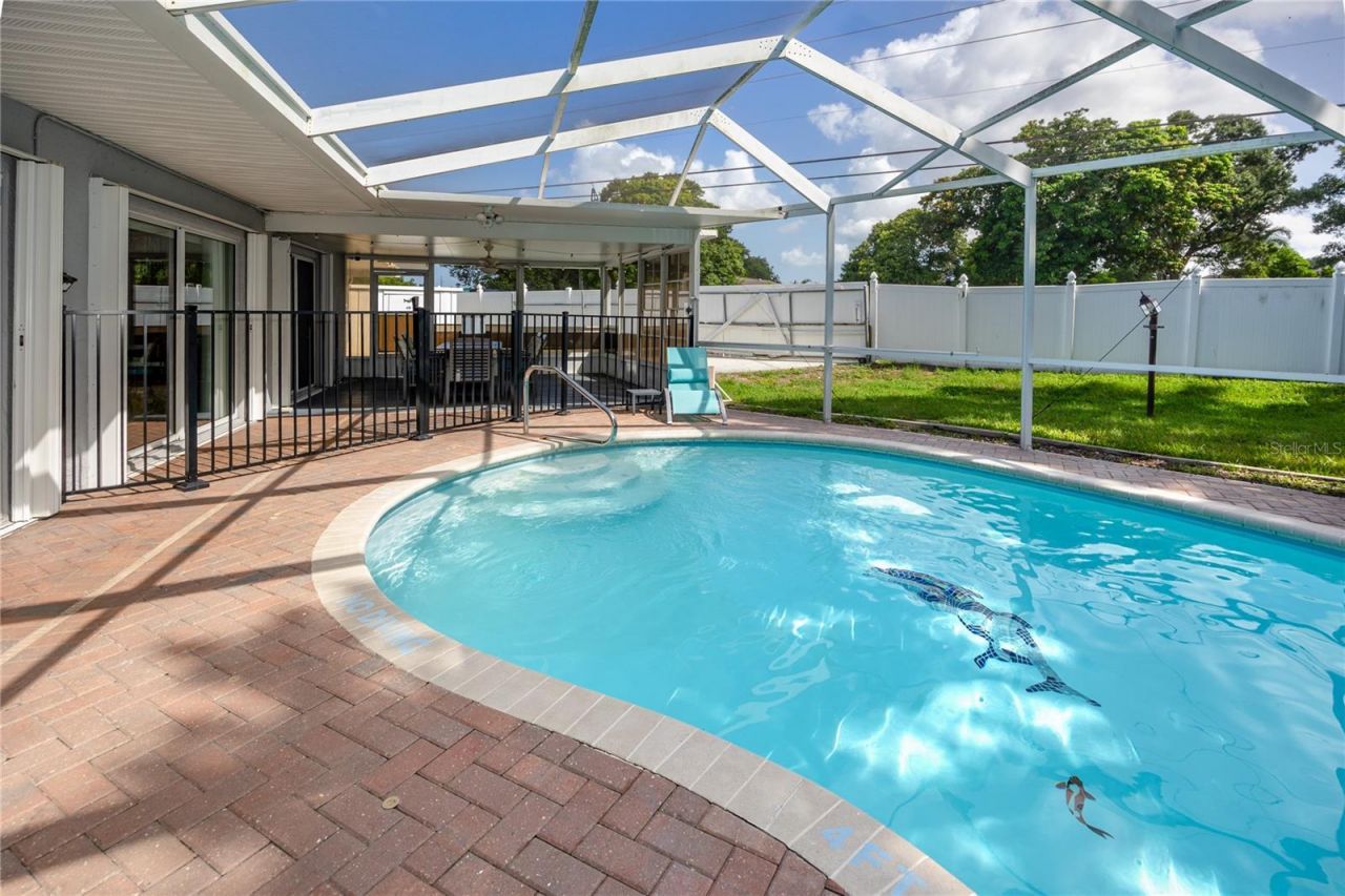 12291 Monarch Circle, Seminole, FL 33772 Photo