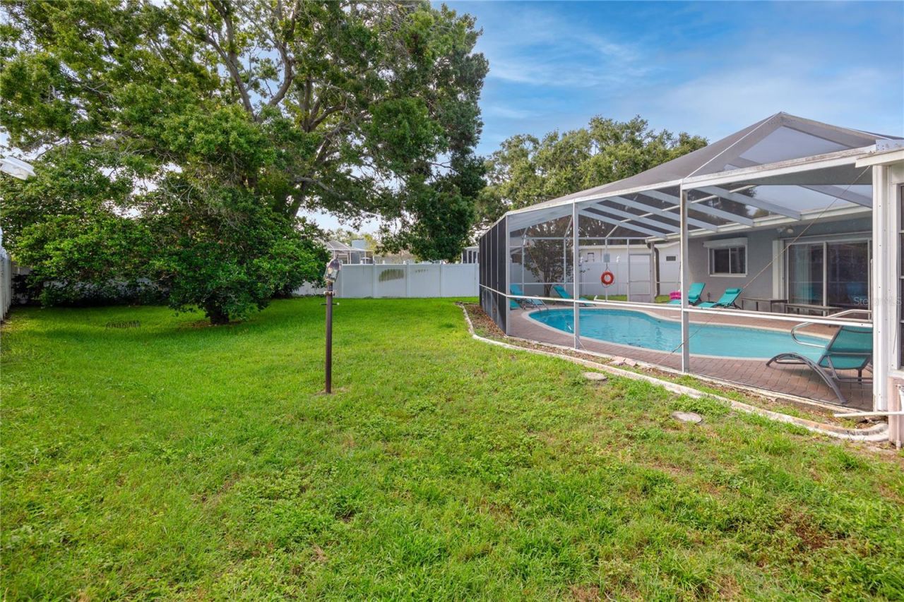 12291 Monarch Circle, Seminole, FL 33772 Photo