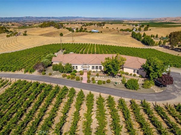 6172 Hawk Ridge Place, San Miguel, CA 93451