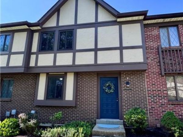7488 Graystone Court, Unit 203, West Chester Twp, OH 45069