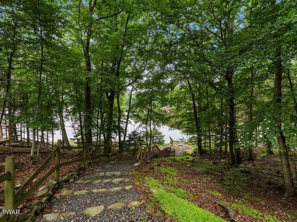 146 Spruce Lake Drive , Milford, PA 18337