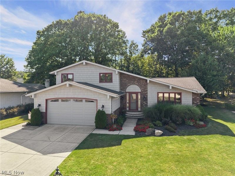 7288 Rita Drive , Independence, OH 44131 Photo 2
