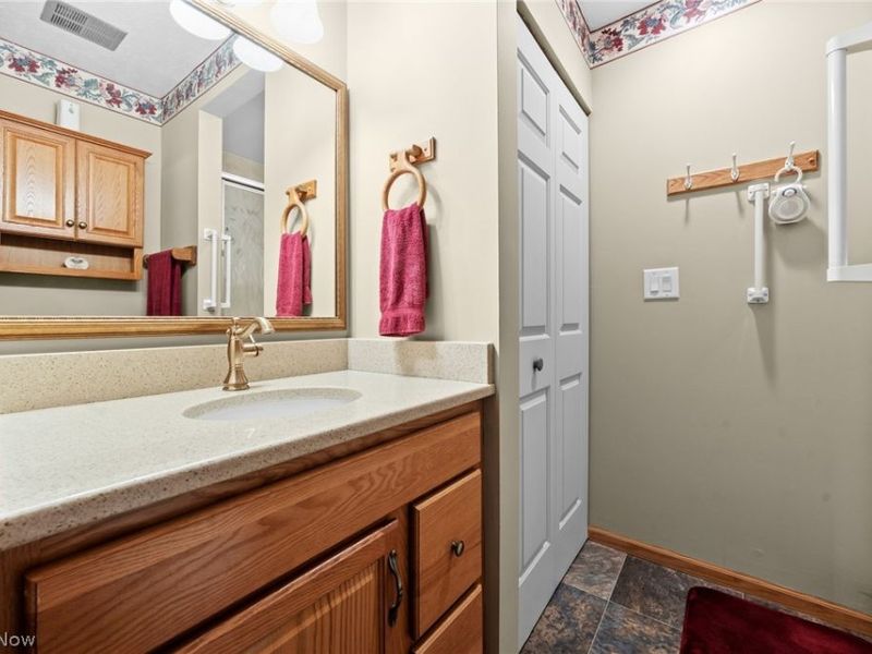 7288 Rita Drive , Independence, OH 44131 Photo 23