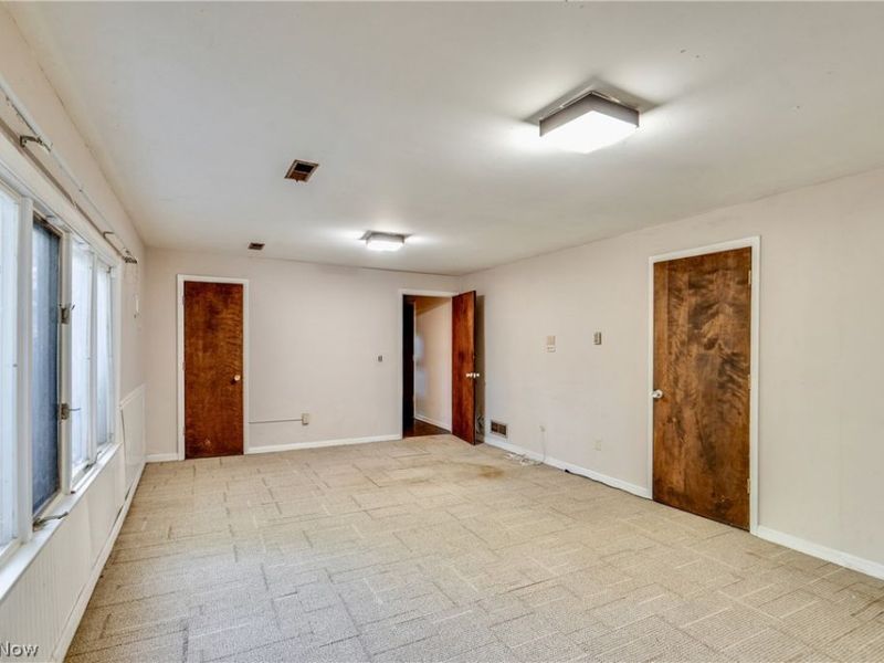 1512 Tiffany Circle, Akron, OH 44313 Photo 32