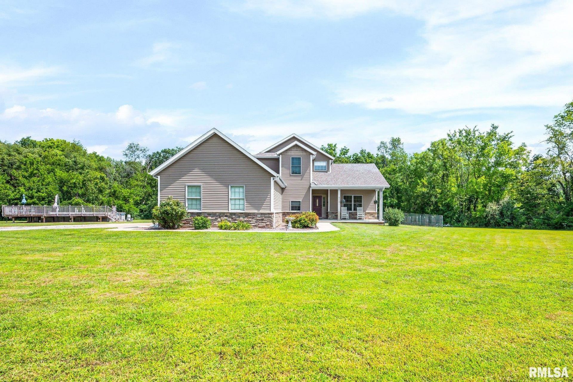 8210 W Vicki Lynn Drive, Mapleton, IL 61547 Main Photo