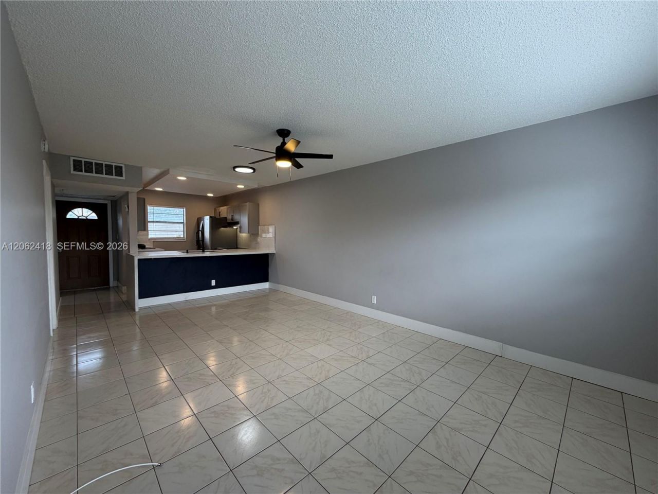 5071 W Oakland Park Blvd , Unit 205, Lauderdale Lakes, FL 33313 Photo