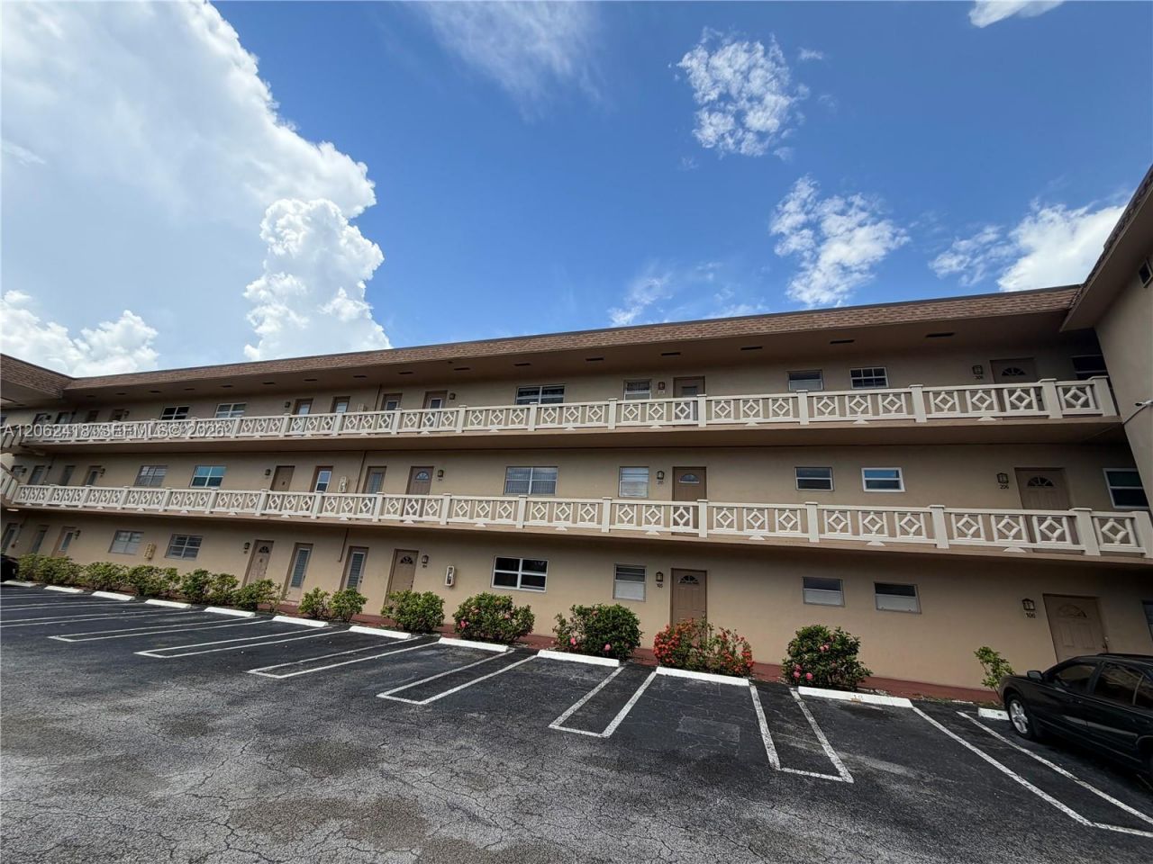 5071 W Oakland Park Blvd , Unit 205, Lauderdale Lakes, FL 33313 Photo