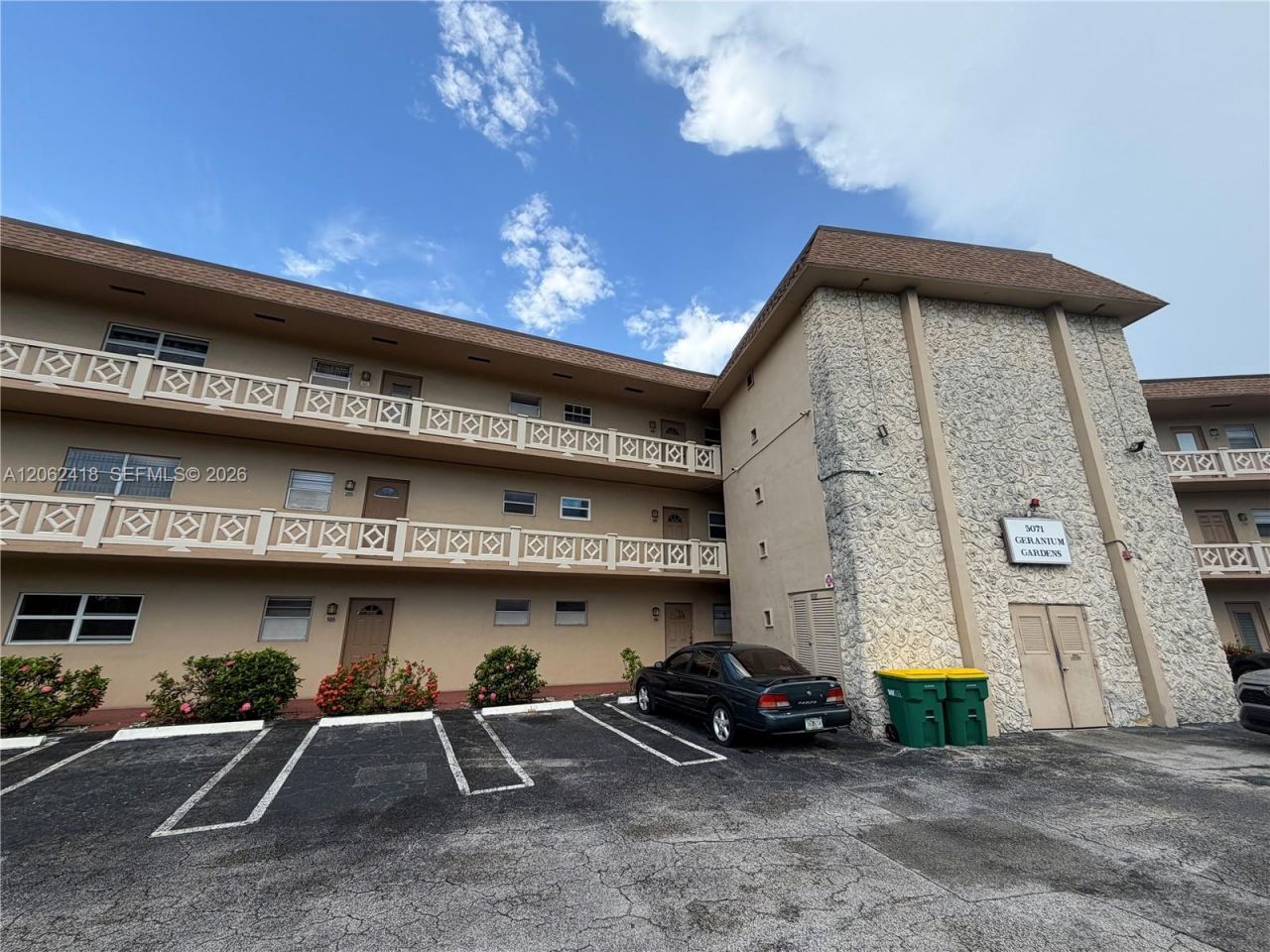5071 W Oakland Park Blvd , Unit 205, Lauderdale Lakes, FL 33313 Photo