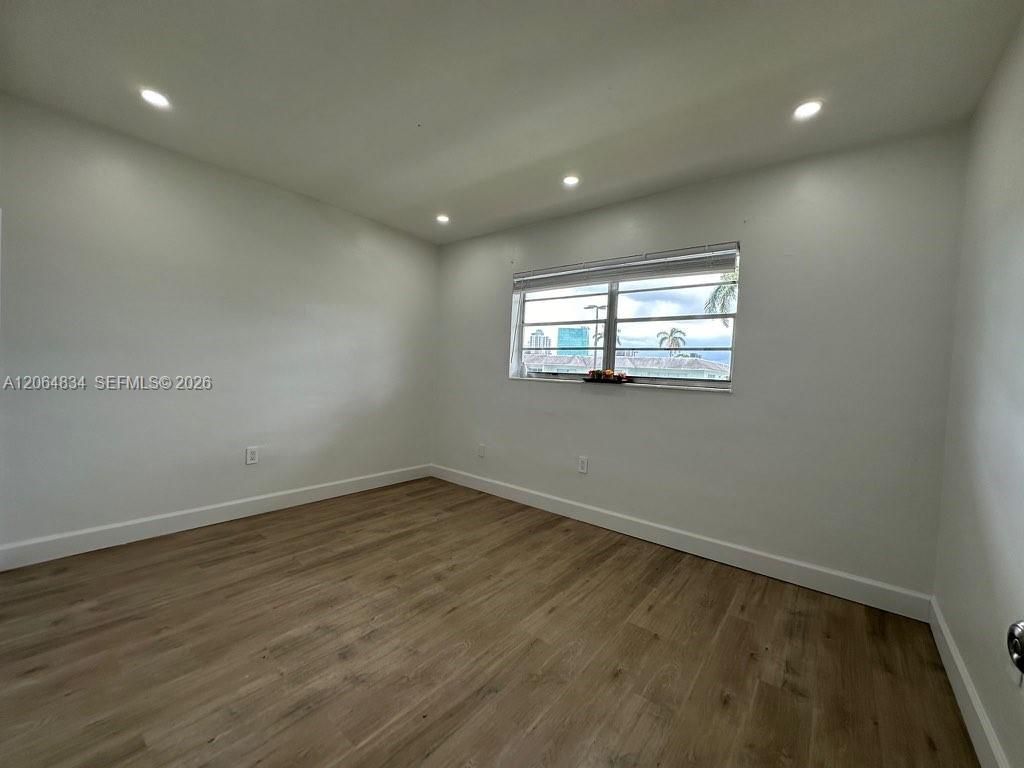 7610 SW 82nd St , Unit J208, Miami, FL 33143 Photo