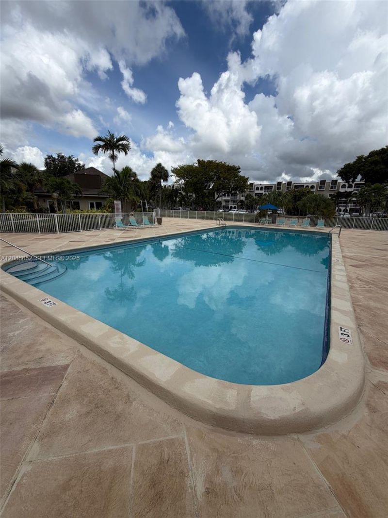 7850 Camino Real, Unit O-401, Miami, FL 33143 Photo