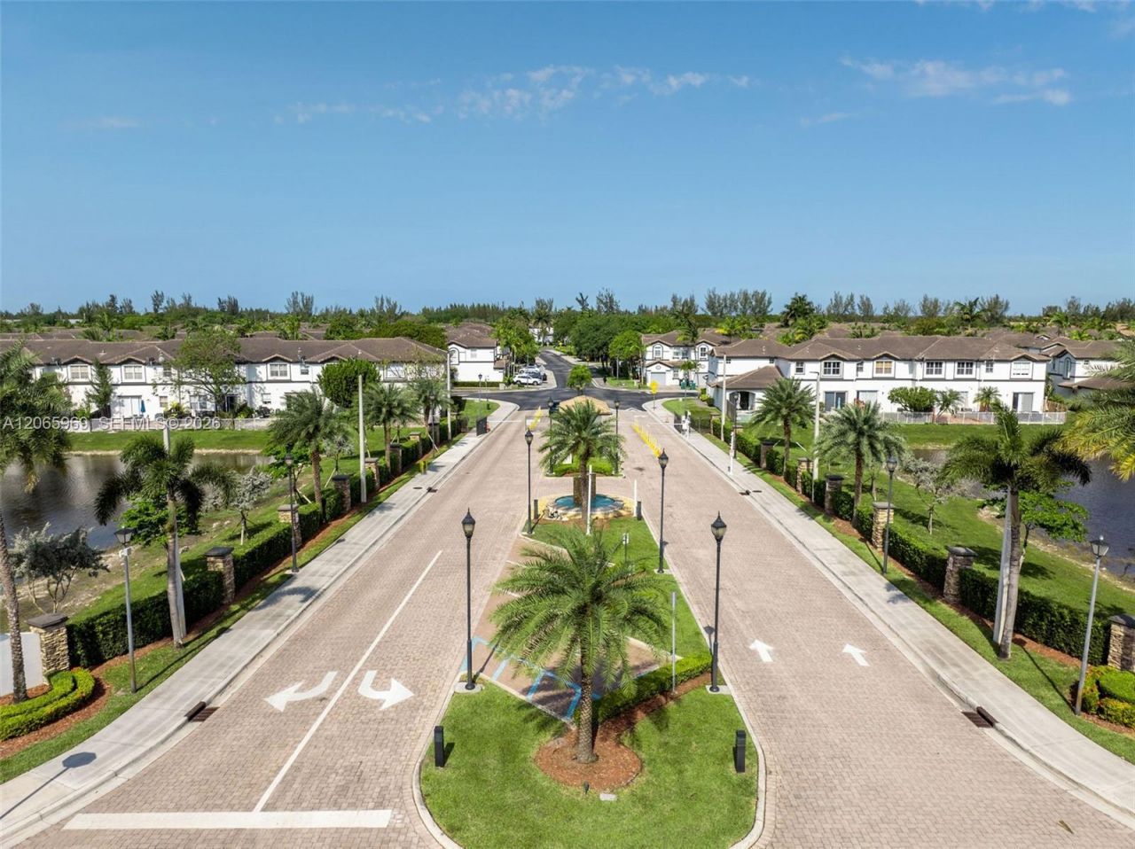 11406 NW 76th Ter, Unit 11406, Doral, FL 33178 Photo