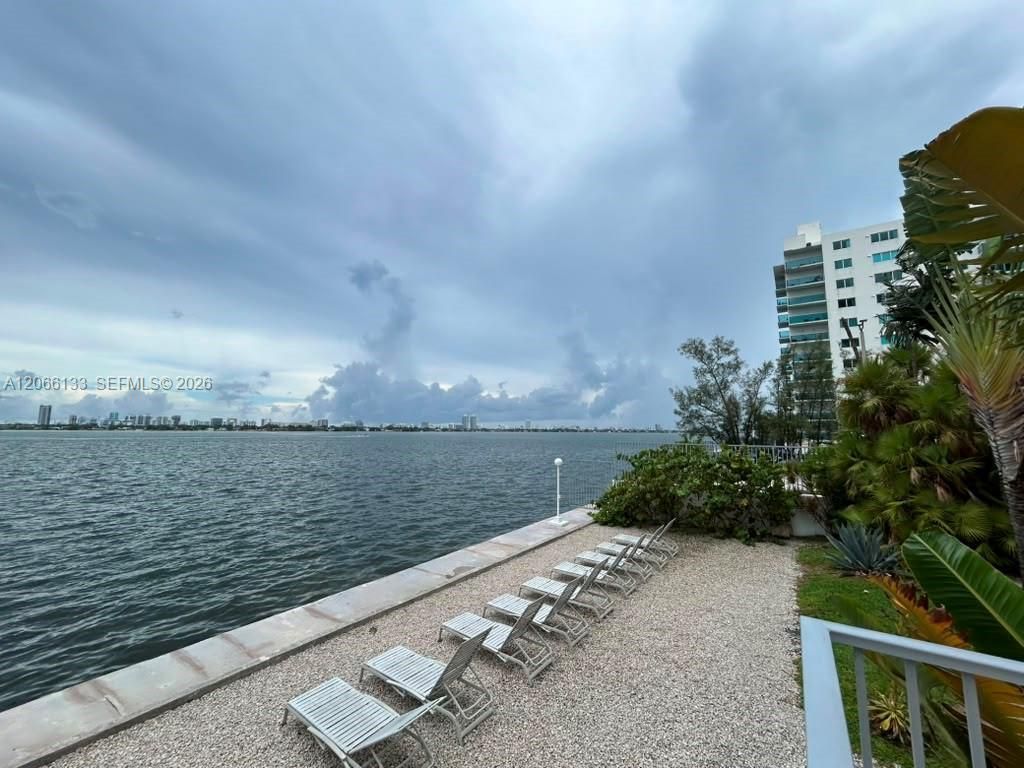 7545 E Treasure Dr, Unit 1B, North Bay Village, FL 33141 Photo