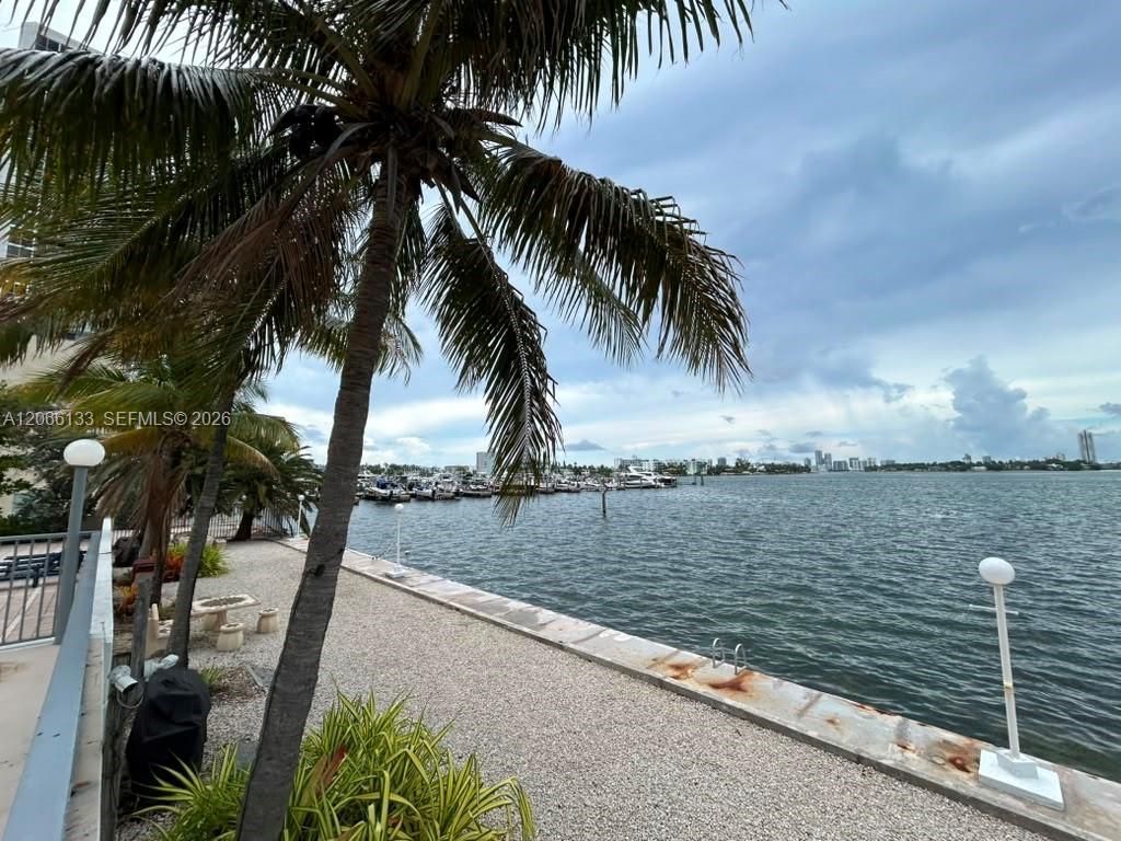 7545 E Treasure Dr, Unit 1B, North Bay Village, FL 33141 Photo